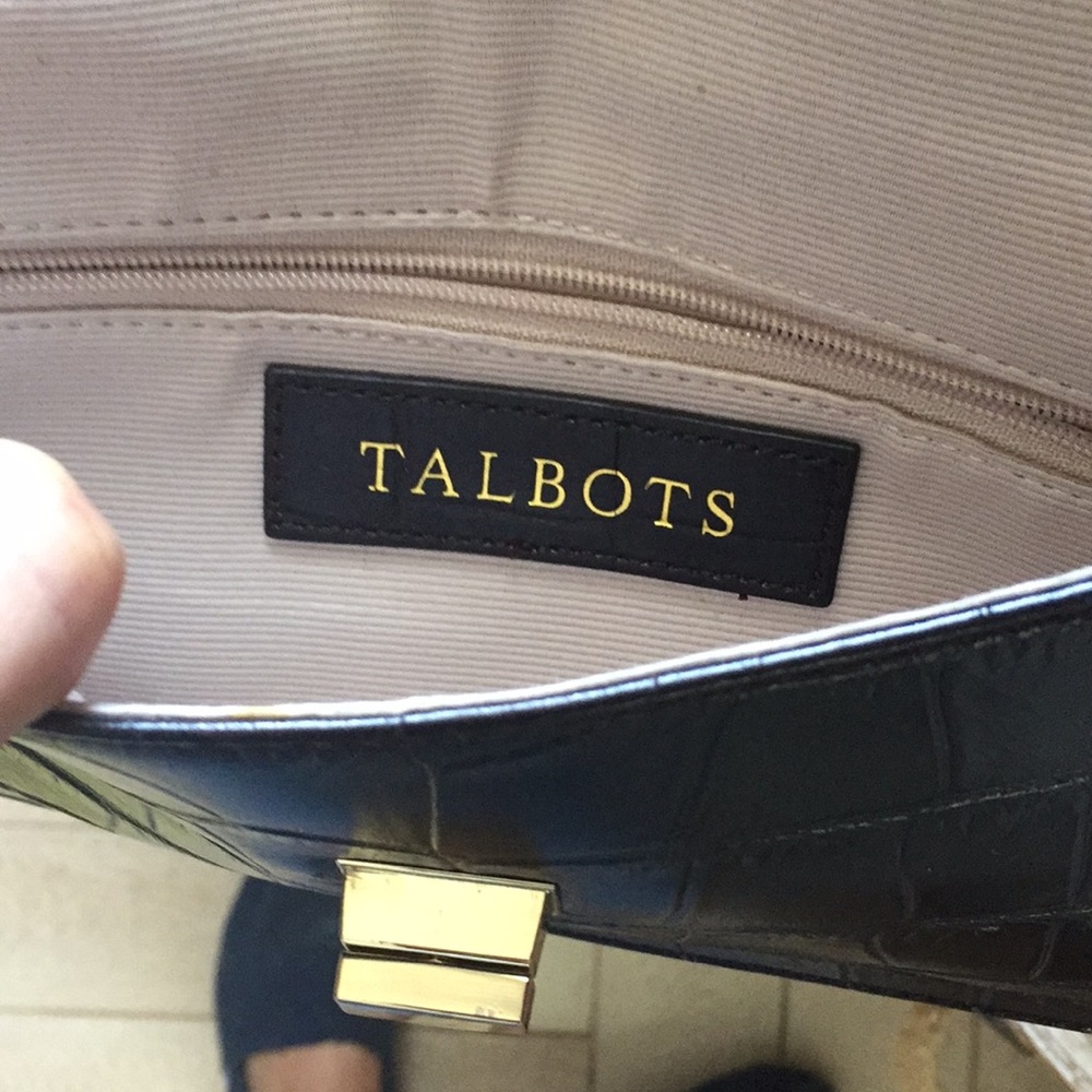 Talbots leather hand clutch - Picture 3 of 6